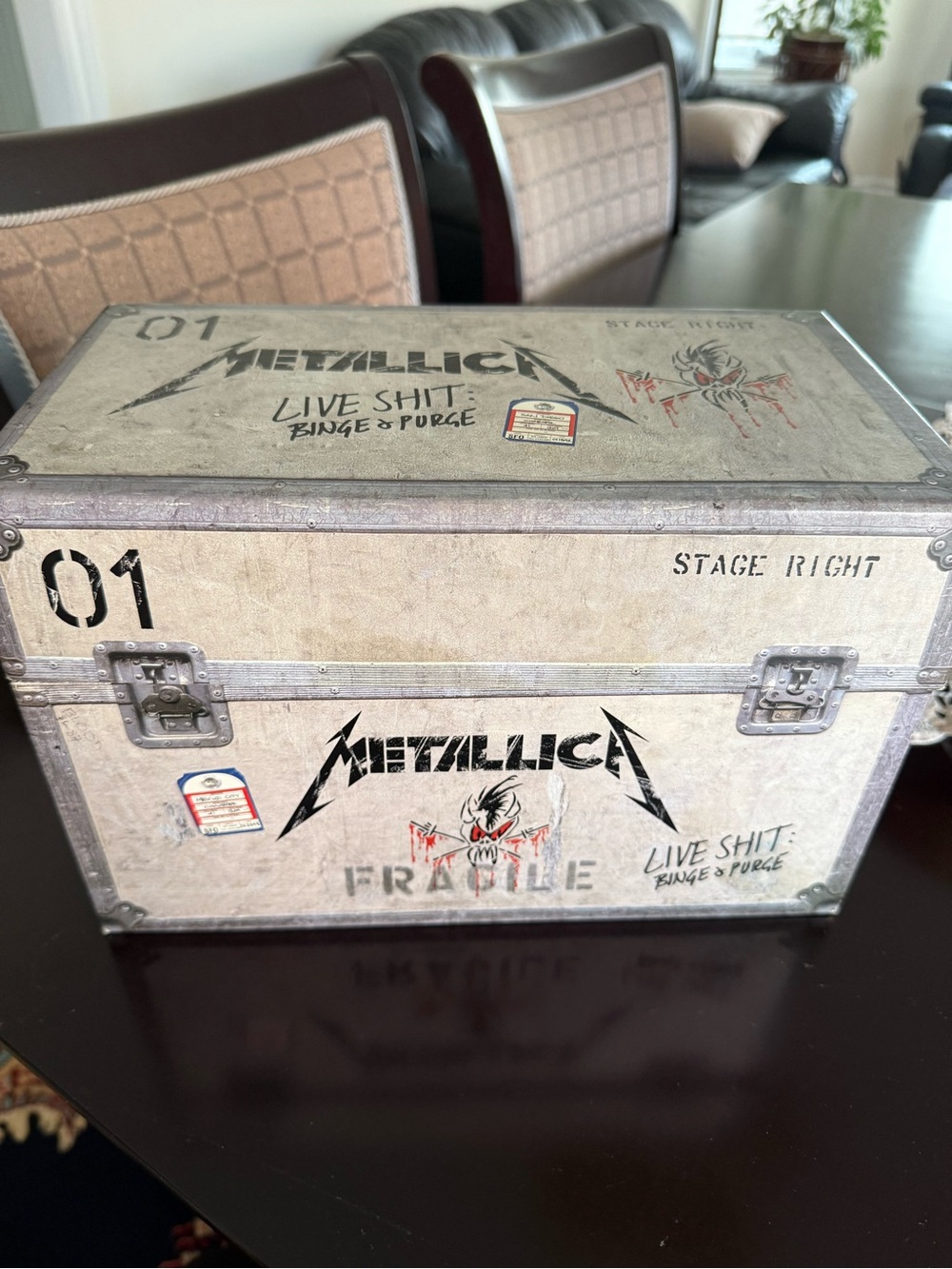 Metallica Live Shit Collector Trunk - Cream/Beige